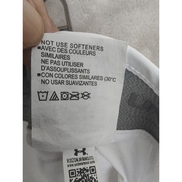 Under Armour, NWT, Mens Golf Shorts White, Size 42 Inseam 10" Pockets Retail $70 - Picture 13 of 14